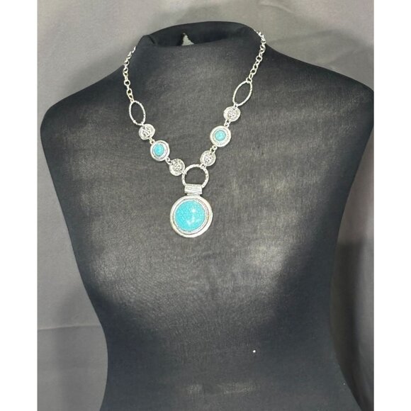Turquoise Silver-Tone Necklace & Bracelet Jewelry Set With Ornate Detailing - Picture 2 of 5